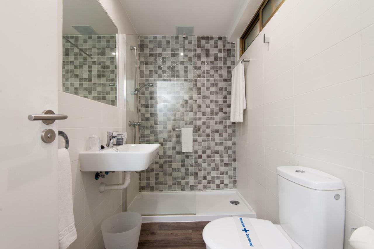 One-Bedroom Apartment,1272425794:JPEG